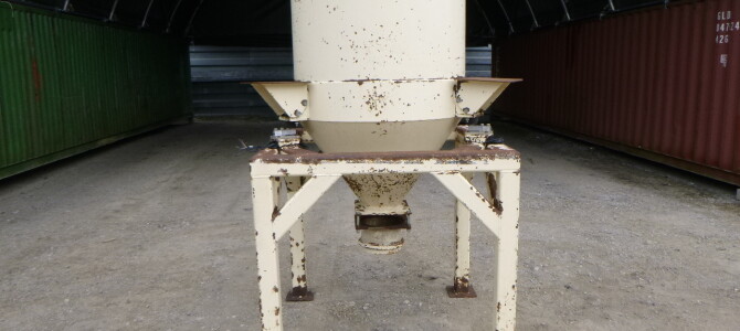 Holding Bin on Weigh Cells