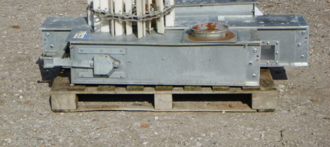 Perry 940 Chain & Flight Conveyor